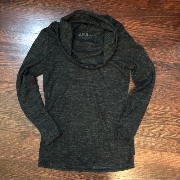 Cowl neck grey sweater - Picture 2 of 3